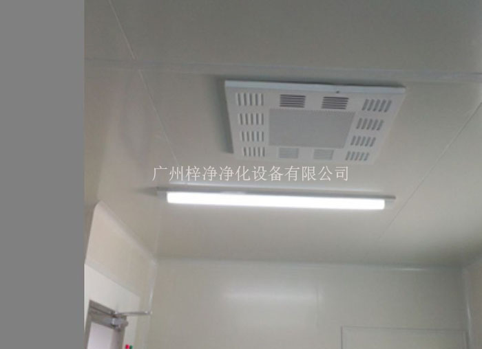 高效送風口的尺寸效率要求，必須符合潔凈車間現(xiàn)場設計要求和客戶應用標準。